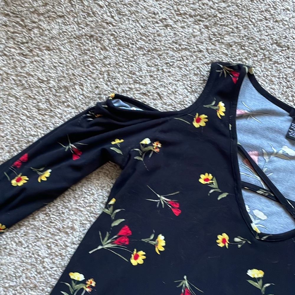 Dressy flower print shirt - Picture 5 of 6
